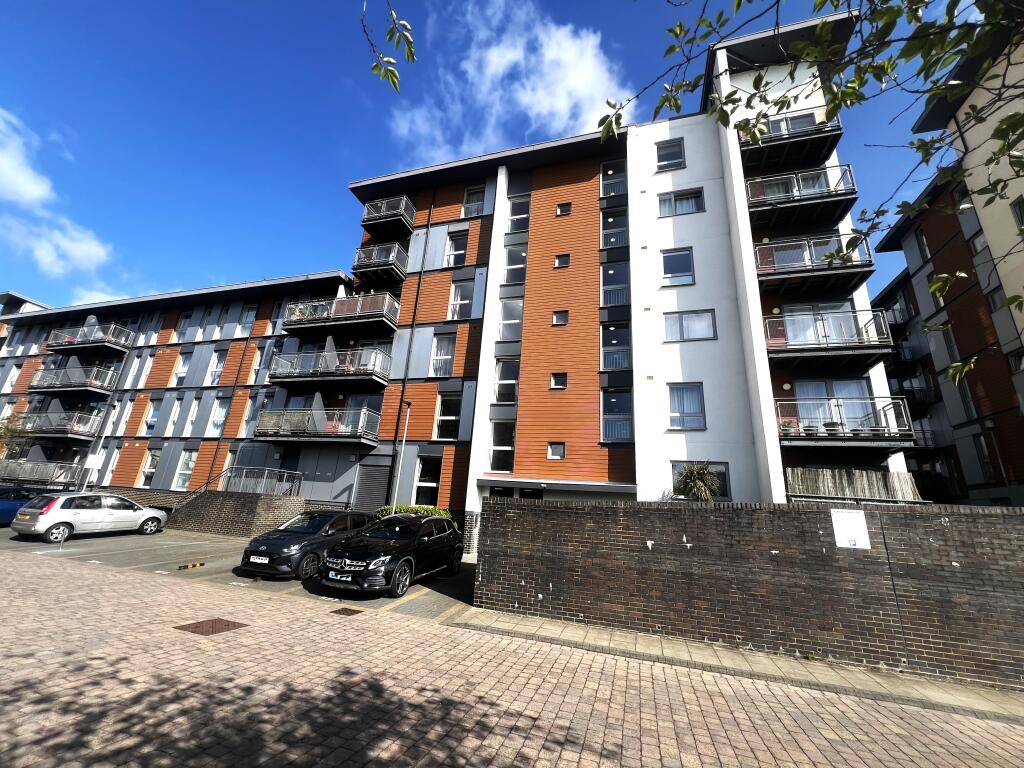 2 bed Apartment for rent in Crawley. From Connells - Crawley
