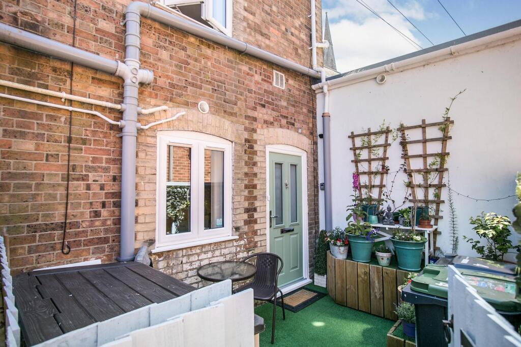 2 bed Detached for rent in Dorchester. From Connells Lettings - Dorchester