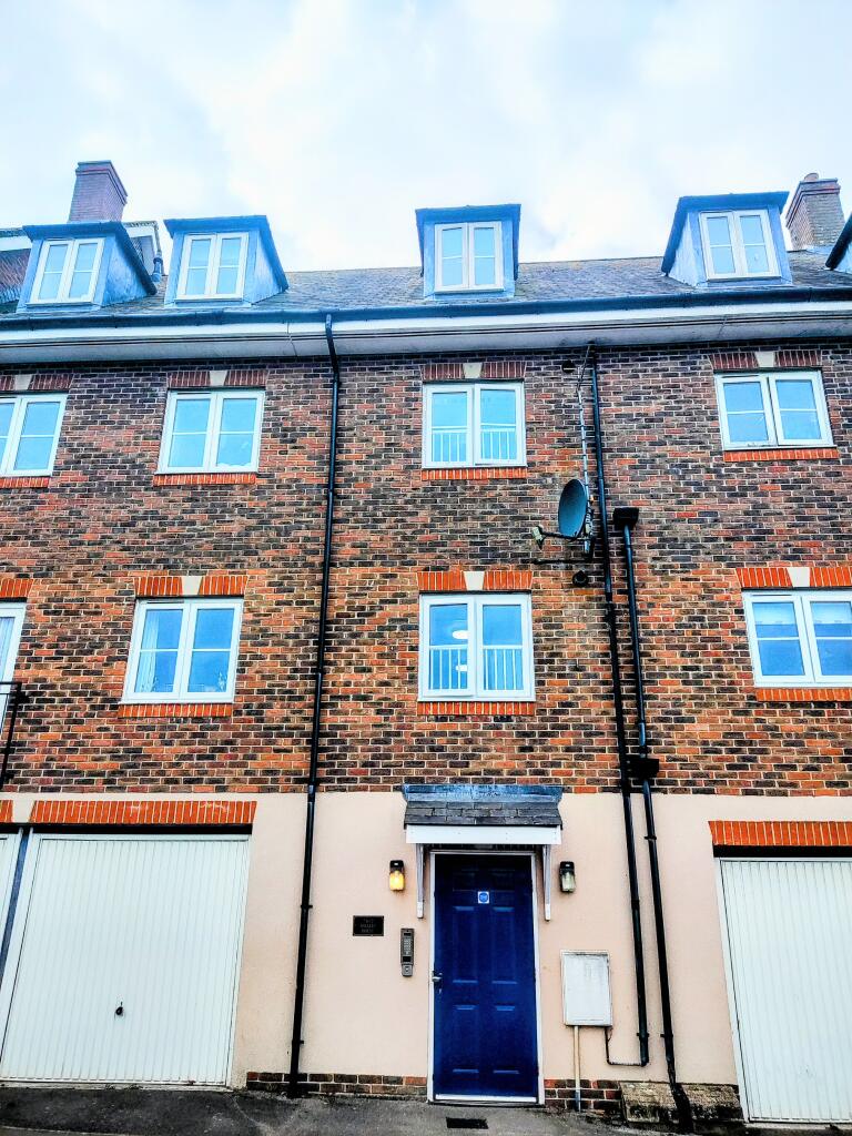 2 bed 1st Floor Flat for rent in Dorchester. From Connells Lettings - Dorchester