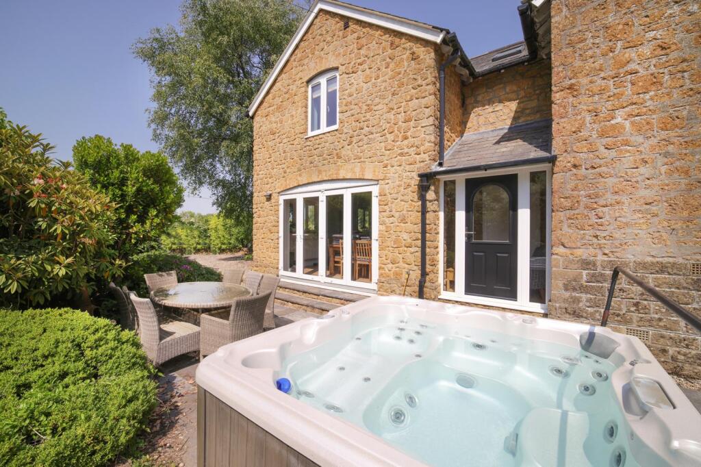 4 bed Detached for rent in Sherborne. From Connells Lettings - Dorchester 4 bed Detached for rent in Sherborne. From Connells Lettings - Dorchester