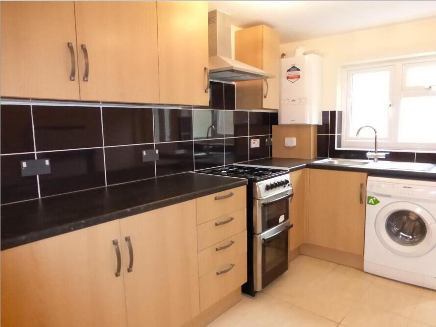 3 bed 1st Floor Flat for rent in Exeter. From Connells - Exeter