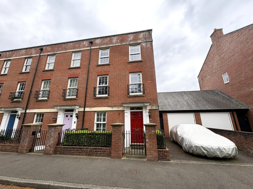 4 bed Detached for rent in Shillingford Abbot. From Connells - Exeter