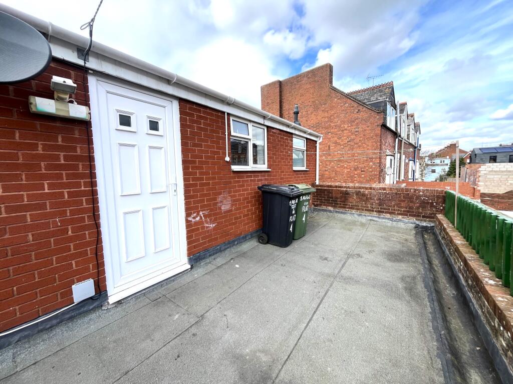 2 bed 1st Floor Flat for rent in Exeter. From Connells - Exeter 2 bed 1st Floor Flat for rent in Exeter. From Connells - Exeter