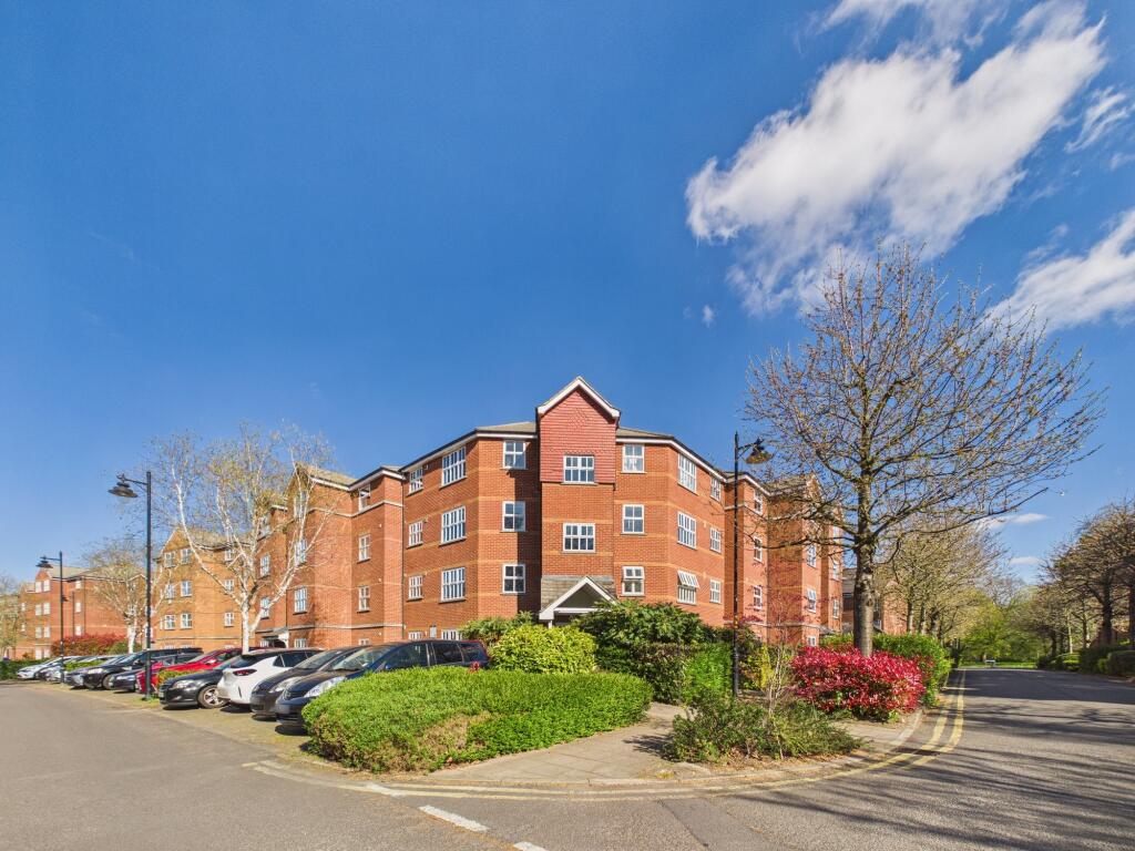 3 bed 1st Floor Flat for rent in Streatham. From Credential - Tooting
