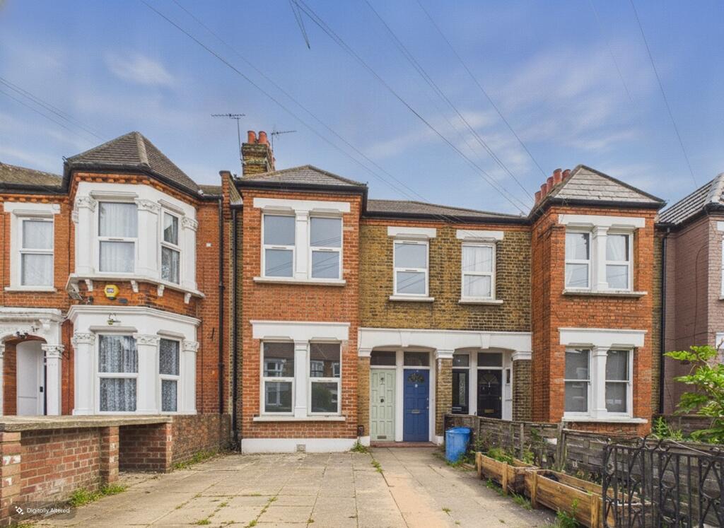 2 bed 1st Floor Flat for rent in Merton. From Credential - Tooting