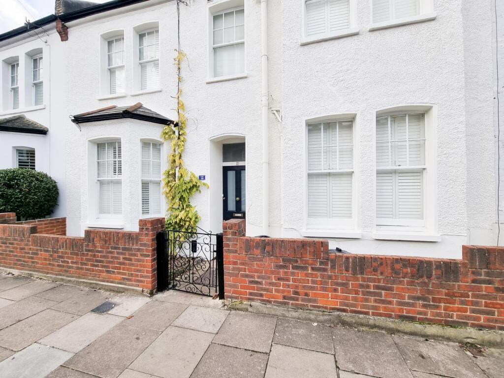 5 bed Mid Terraced House for rent in Streatham. From Credential - Tooting 5 bed Mid Terraced House for rent in Streatham. From Credential - Tooting