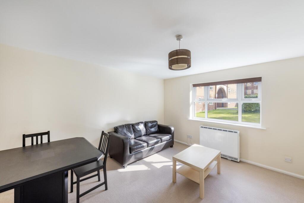 2 bed 1st Floor Flat for rent in Streatham. From Credential - Tooting