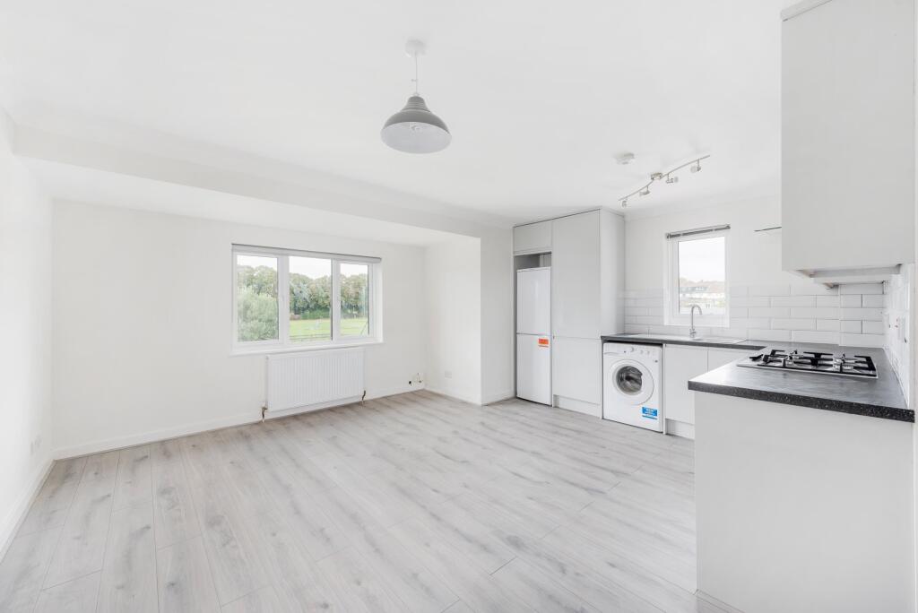 1 bed 1st Floor Flat for rent in Merton. From Credential - Tooting 1 bed 1st Floor Flat for rent in Merton. From Credential - Tooting