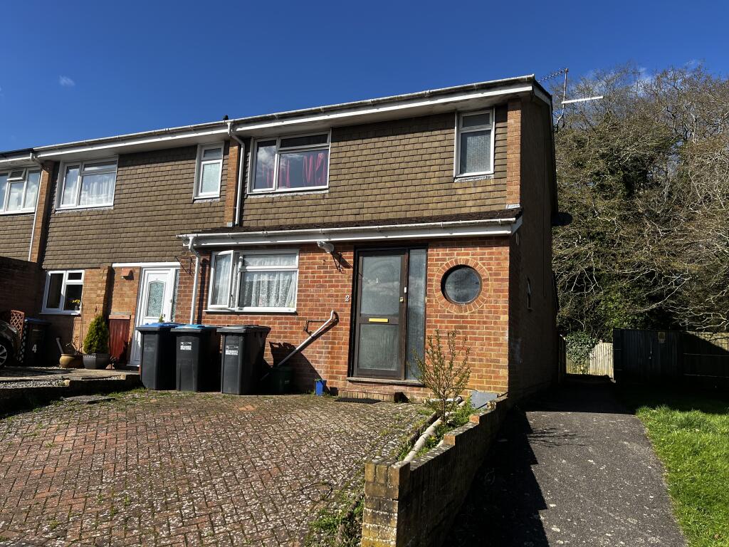 3 bed End of Terrace for rent in Burgess Hill. From Connells - Haywards Heath