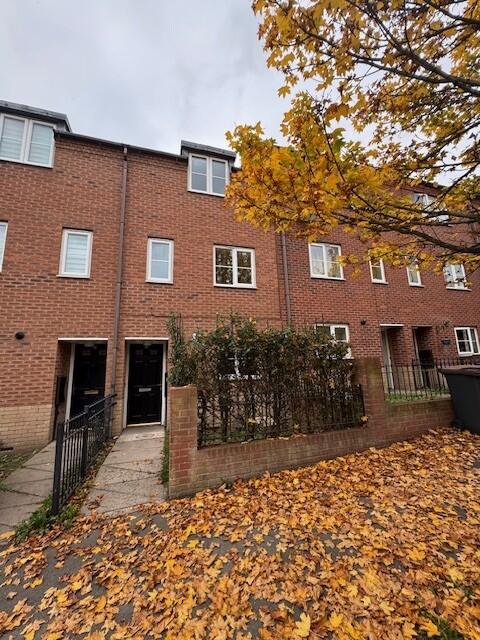 3 bed Detached for rent in Hartshill. From Connells Lettings - Hinckley