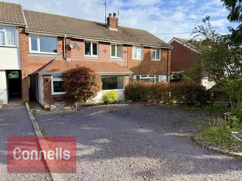 5 bed Detached for rent in Faygate. From Connells - Surrey Sussex New Homes 5 bed Detached for rent in Faygate. From Connells - Surrey Sussex New Homes