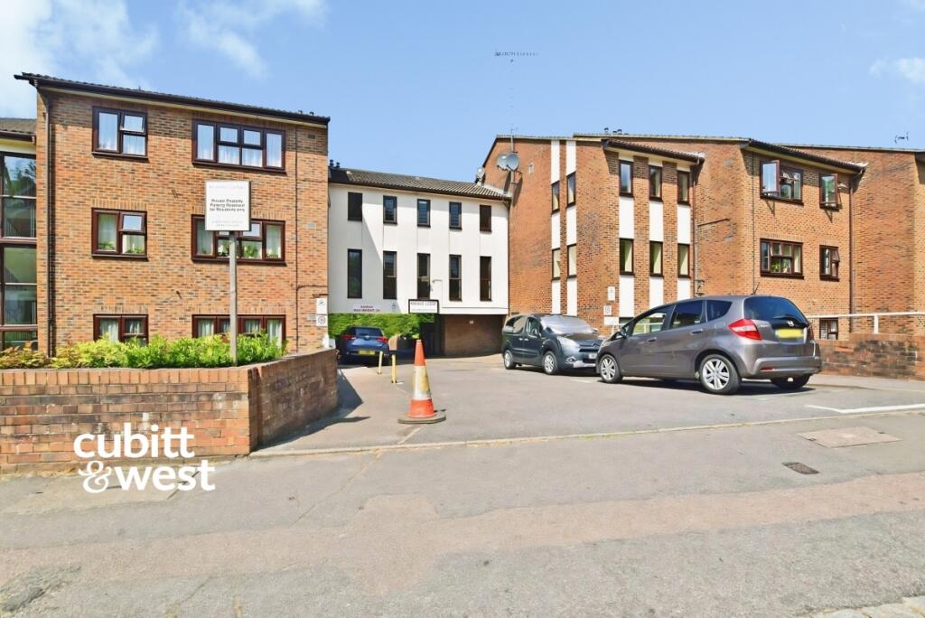 1 bed House (unspecified) for rent in Caterham. From Cubitt & West - Shirley