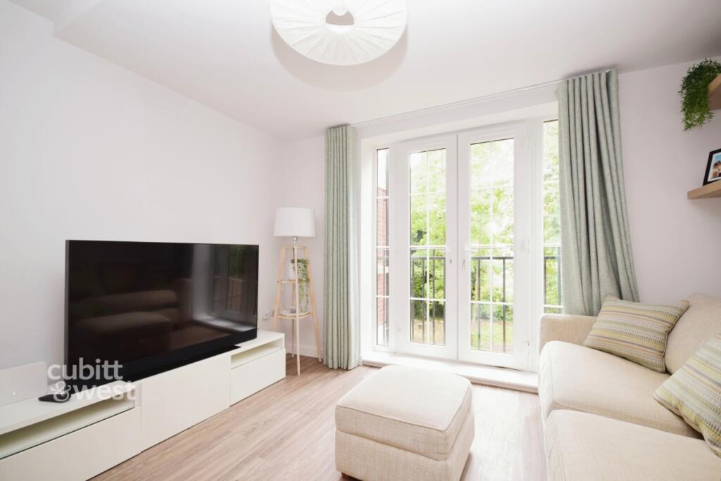 2 bed Apartment for rent in Purley. From Cubitt & West - Shirley 2 bed Apartment for rent in Purley. From Cubitt & West - Shirley