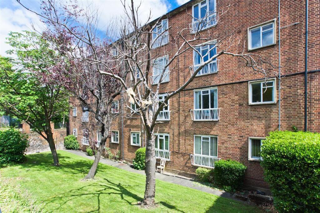 1 bed 1st Floor Flat for rent in London. From Burghleys Estate Agents - London