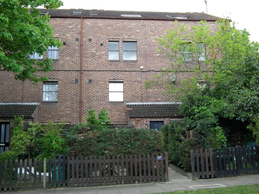 2 bed 1st Floor Flat for rent in Camden Town. From Burghleys Estate Agents - London