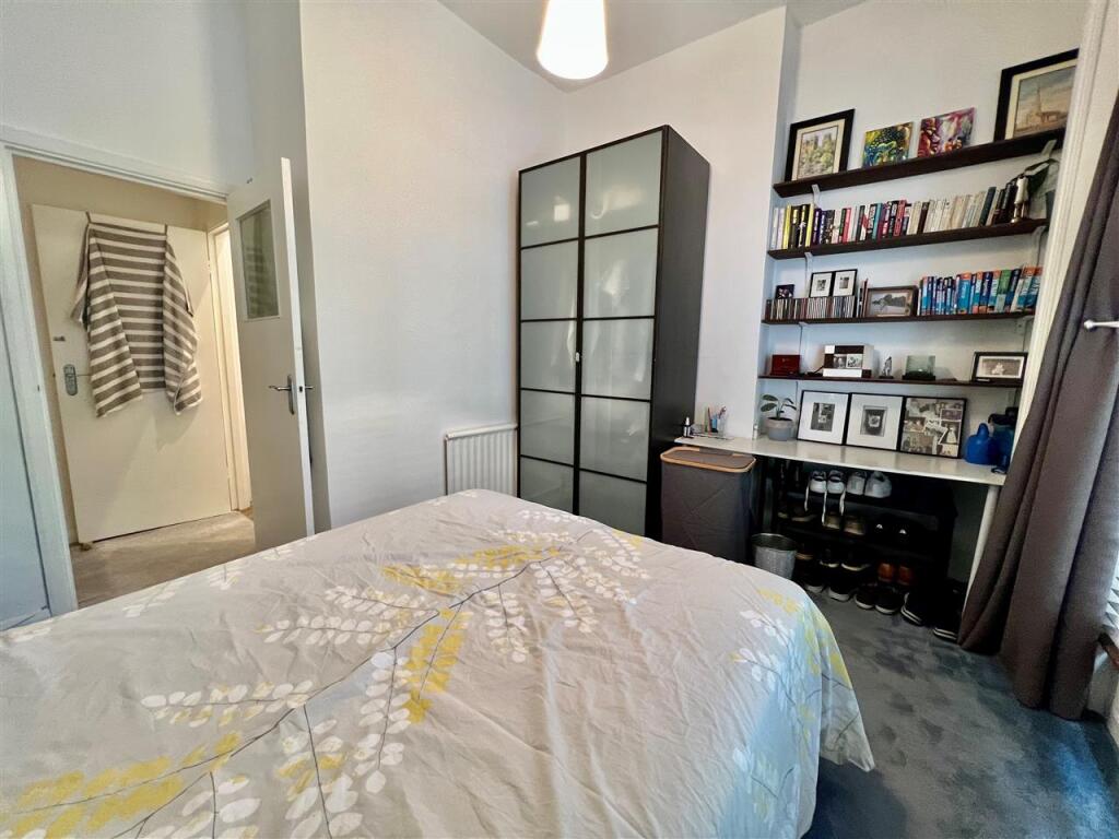 1 bed Apartment for rent in London. From Burghleys Estate Agents - London 1 bed Apartment for rent in London. From Burghleys Estate Agents - London