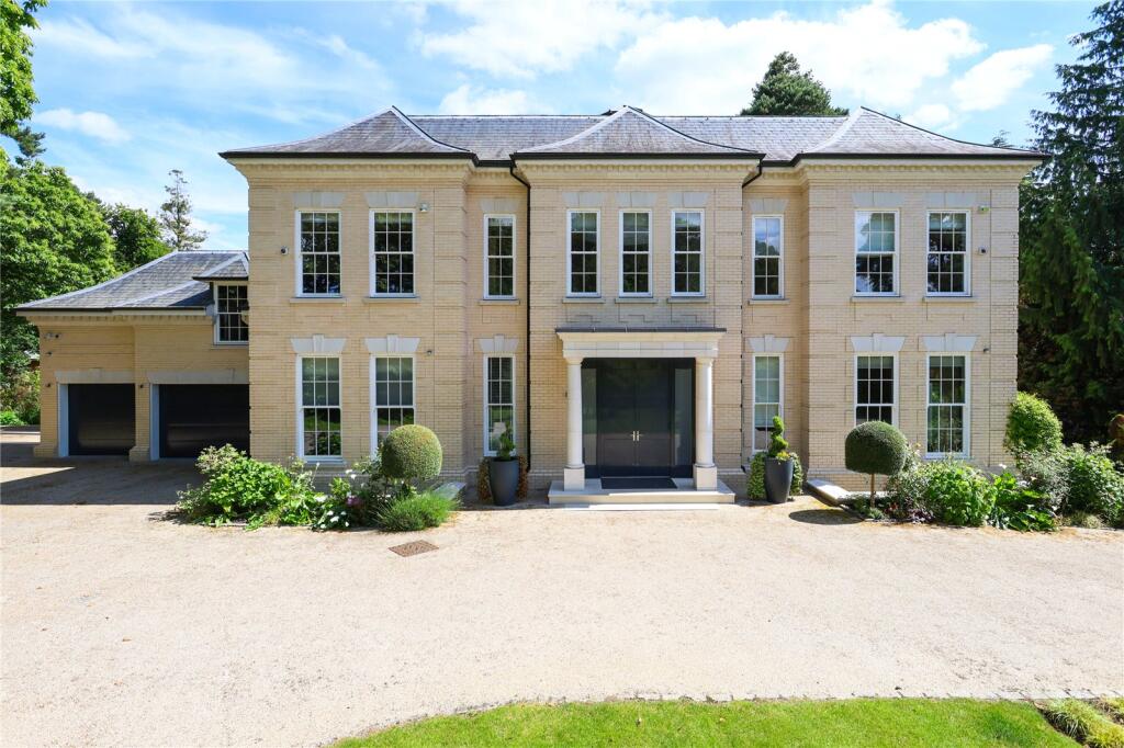 7 bed Detached for rent in Weybridge. From Curchods Estate Agents - Weybridge