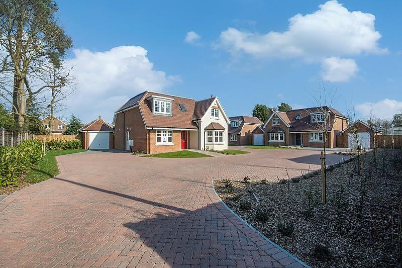 4 bed Detached for rent in New Haw. From Curchods Estate Agents - Weybridge
