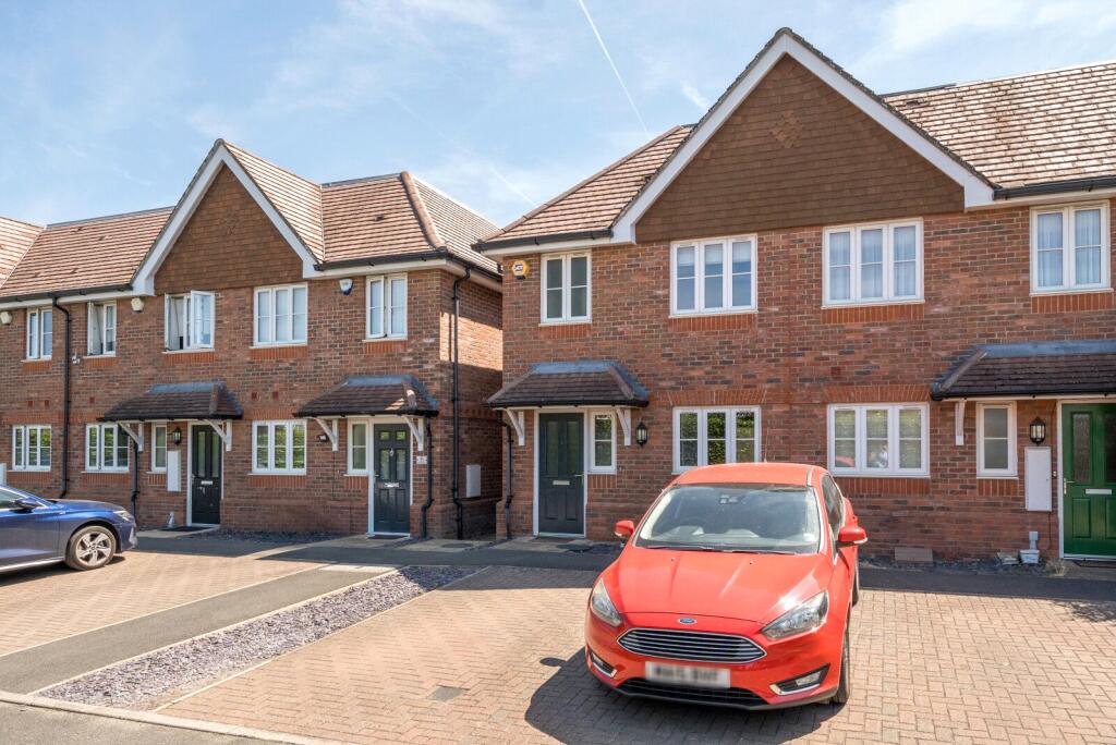 3 bed Detached for rent in Row Town. From Curchods Estate Agents - Weybridge