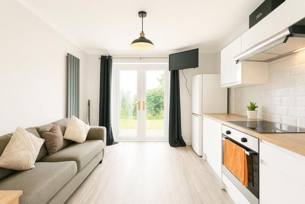 6 bed Mid Terraced House for rent in Falmer. From Coapt - Brighton