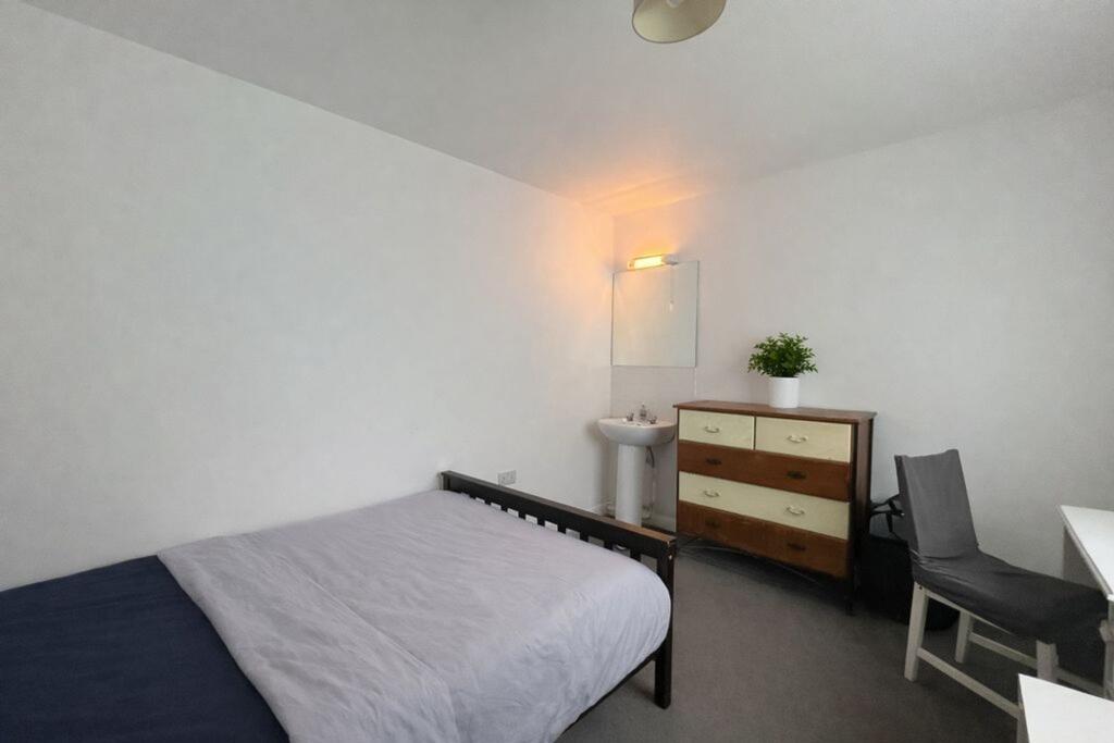 1 bed Mid Terraced House for rent in Ovingdean. From Coapt - Brighton 1 bed Mid Terraced House for rent in Ovingdean. From Coapt - Brighton