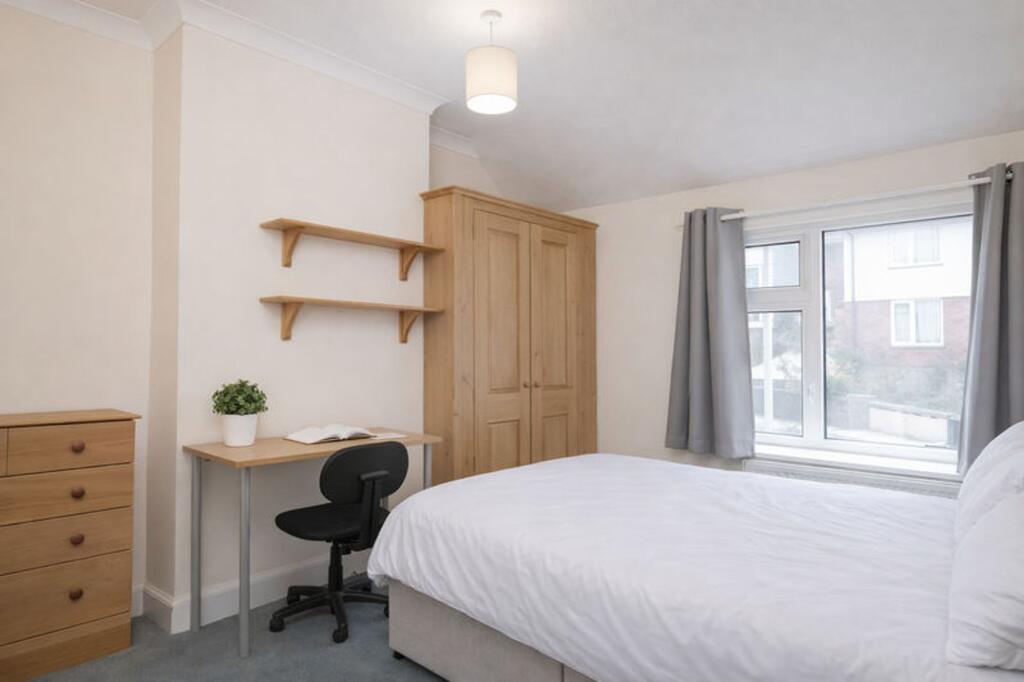 4 bed Mid Terraced House for rent in Ovingdean. From Coapt - Brighton 4 bed Mid Terraced House for rent in Ovingdean. From Coapt - Brighton