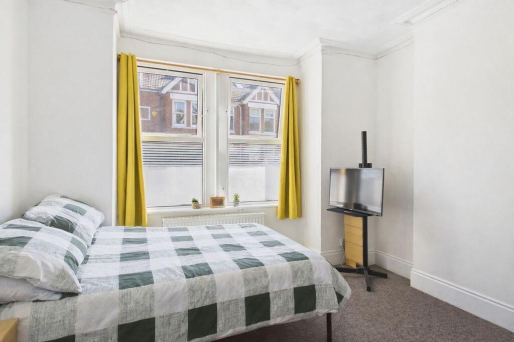 4 bed Mid Terraced House for rent in Ovingdean. From Coapt - Brighton