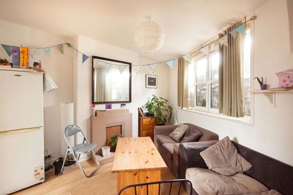 6 bed Mid Terraced House for rent in Ovingdean. From Coapt - Brighton 6 bed Mid Terraced House for rent in Ovingdean. From Coapt - Brighton