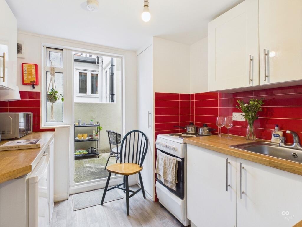 3 bed 1st Floor Flat for rent in Brighton and Hove. From Coapt - Brighton