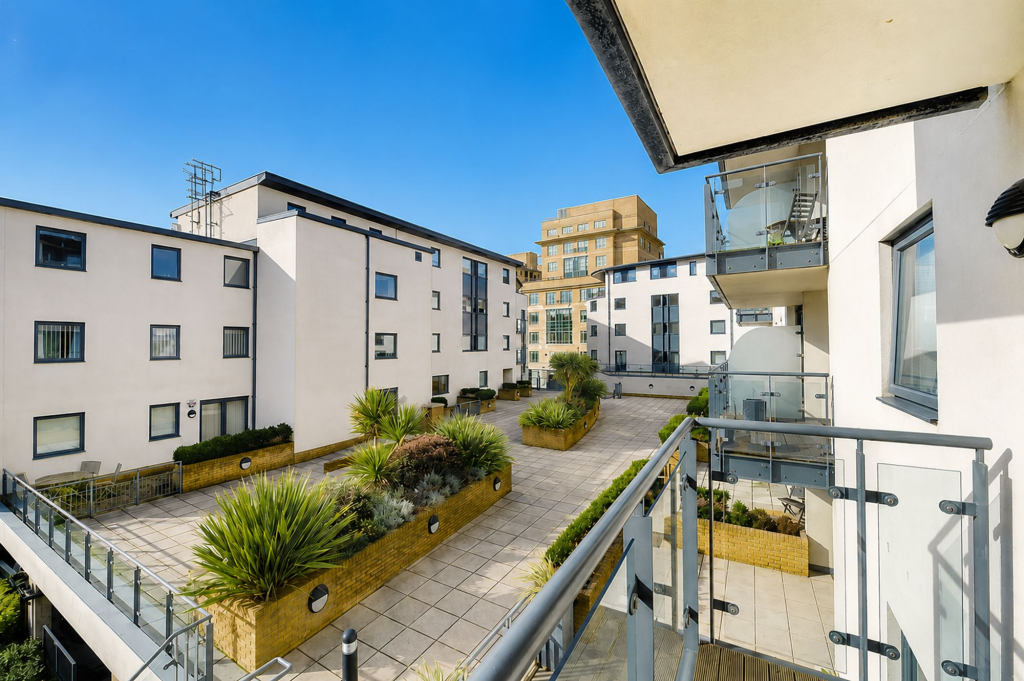 2 bed 1st Floor Flat for rent in Brighton and Hove. From Coapt - Brighton