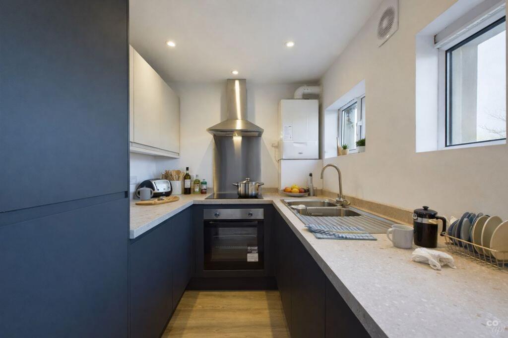 6 bed Mid Terraced House for rent in Ovingdean. From Coapt - Brighton 6 bed Mid Terraced House for rent in Ovingdean. From Coapt - Brighton