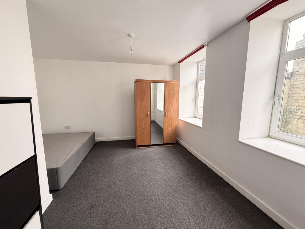 1 bed Apartment for rent in Two Mile Hill. From Connells Lettings - Kingswood 1 bed Apartment for rent in Two Mile Hill. From Connells Lettings - Kingswood