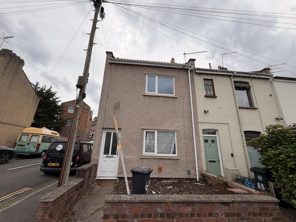 2 bed Detached for rent in Crofts End. From Connells Lettings - Kingswood