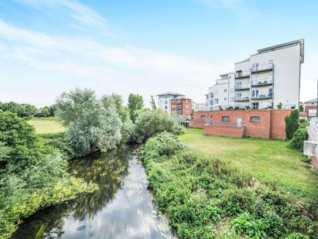 2 bed Apartment for rent in Warwick. From Connells - Leamington Spa