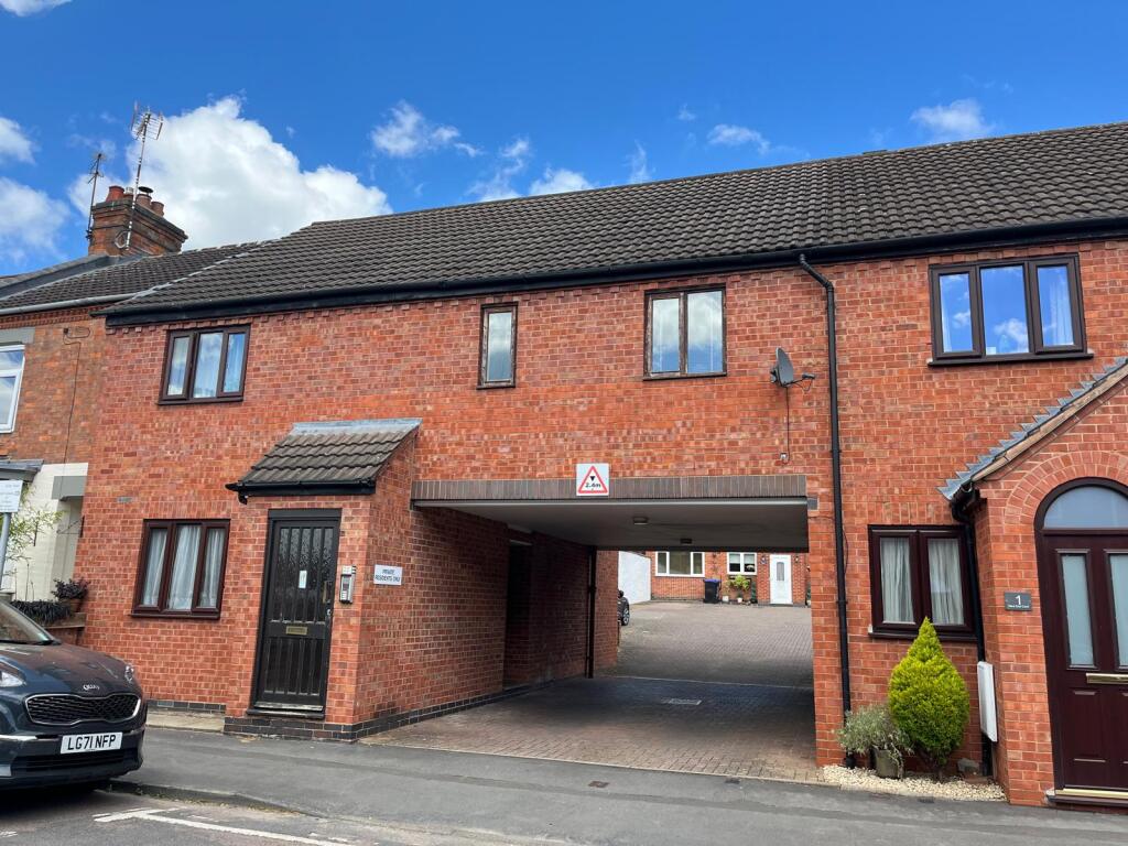 1 bed 1st Floor Flat for rent in Warwick. From Connells - Leamington Spa 1 bed 1st Floor Flat for rent in Warwick. From Connells - Leamington Spa