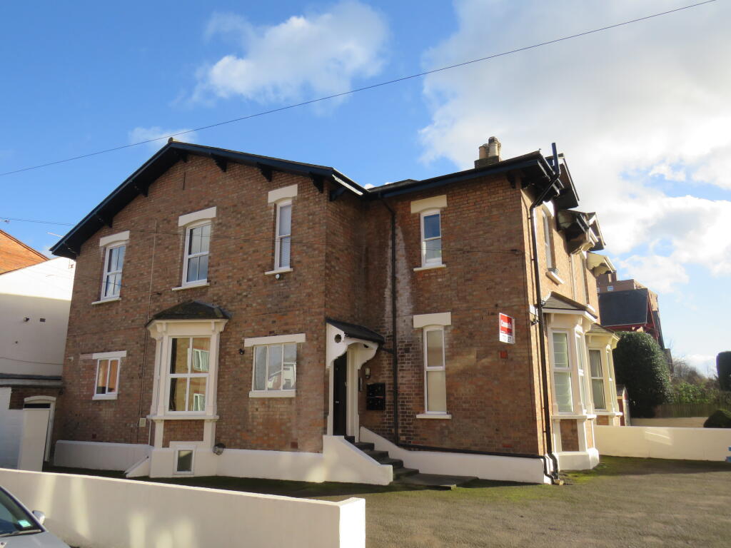 4 bed 1st Floor Flat for rent in Whitnash. From Connells - Leamington Spa