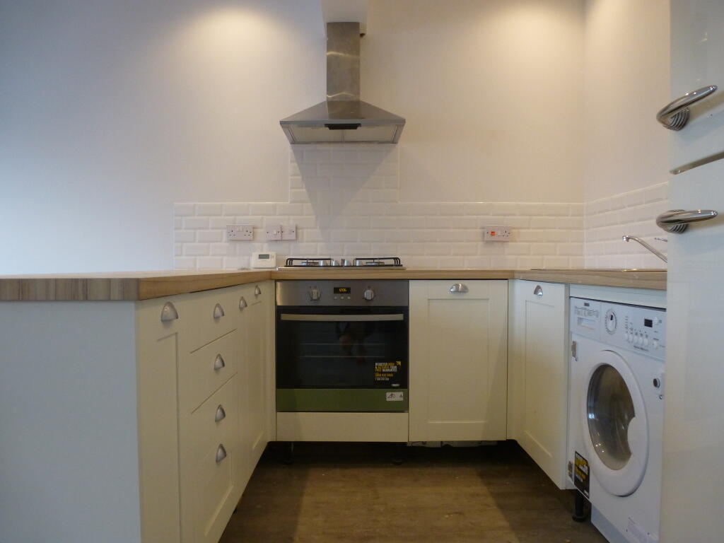 2 bed 1st Floor Flat for rent in Royal Leamington Spa. From Connells - Leamington Spa