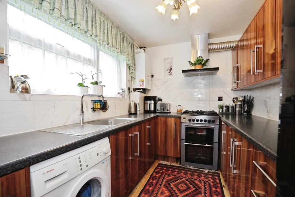 3 bed Annexe for rent in Royal Leamington Spa. From Connells - Leamington Spa