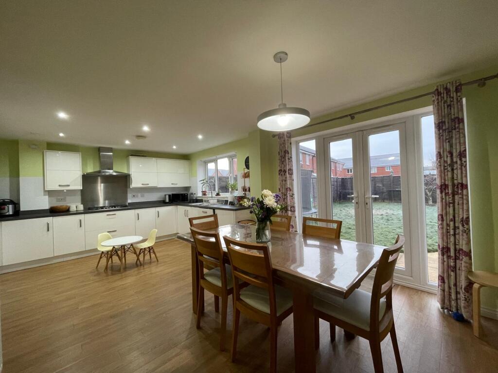 4 bed Detached for rent in Warwick. From Connells - Leamington Spa 4 bed Detached for rent in Warwick. From Connells - Leamington Spa