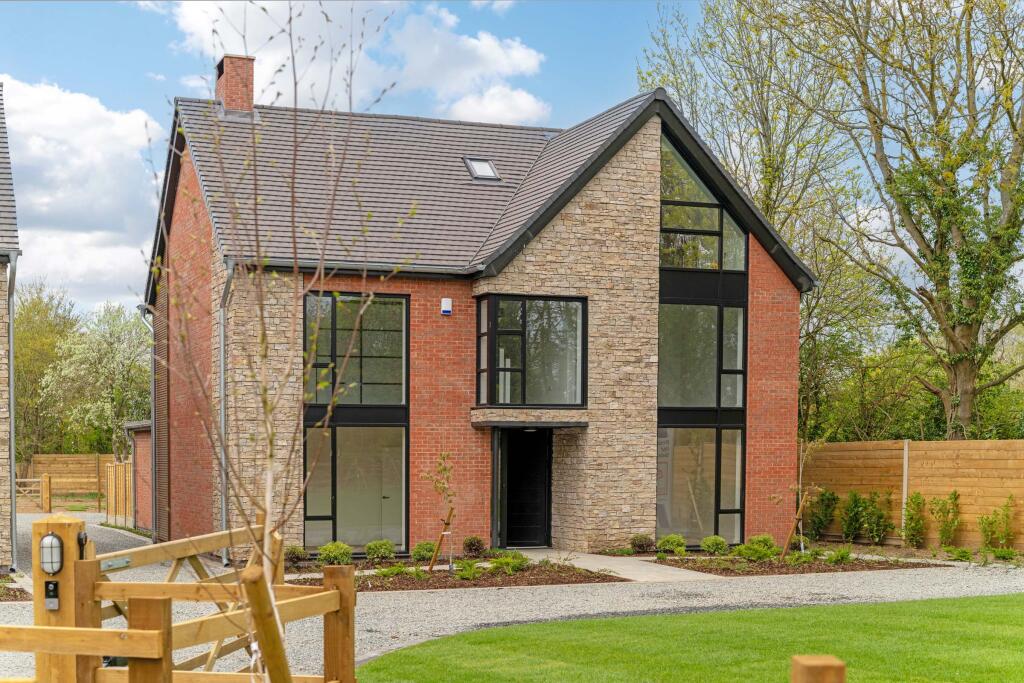6 bed Detached for rent in Dunchurch. From Connells - Leamington Spa 6 bed Detached for rent in Dunchurch. From Connells - Leamington Spa