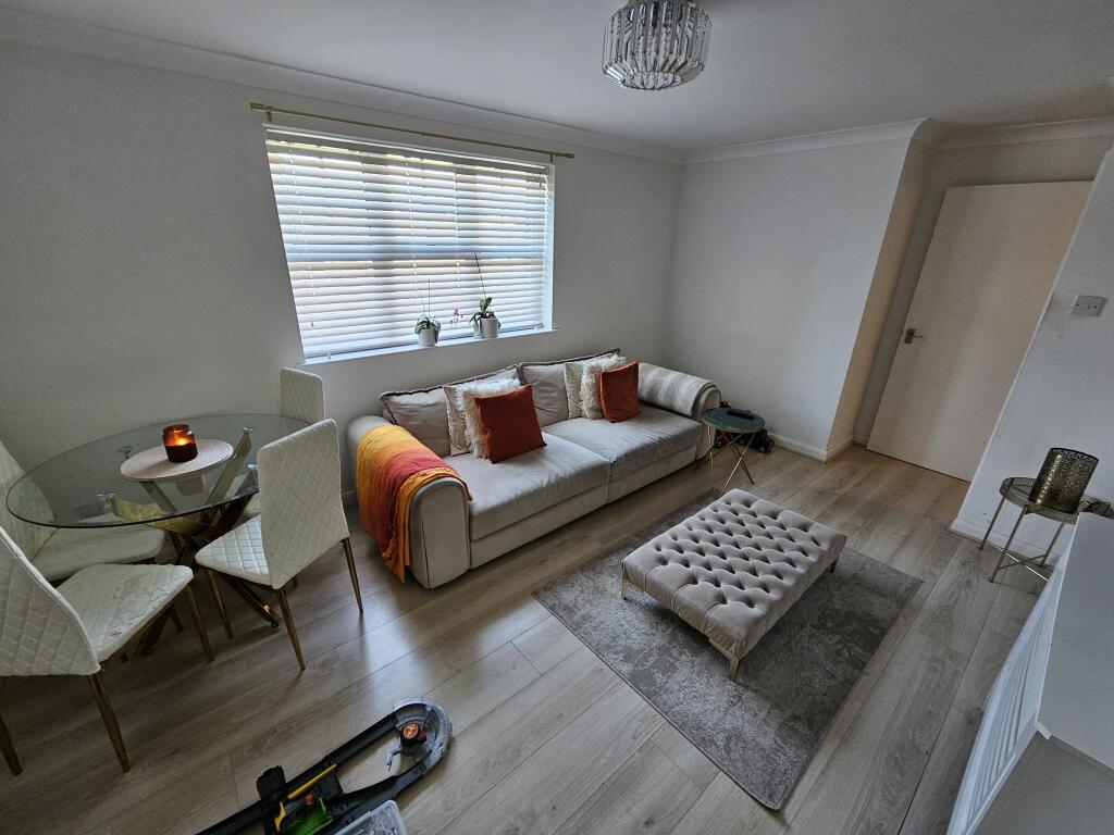 2 bed Apartment for rent in Mangrove Green. From Connells - Luton 2 bed Apartment for rent in Mangrove Green. From Connells - Luton