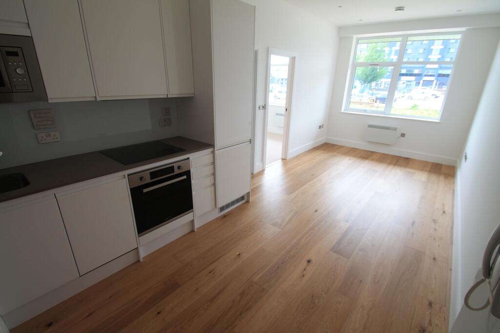 2 bed Apartment for rent in Pepperstock. From Connells - Luton