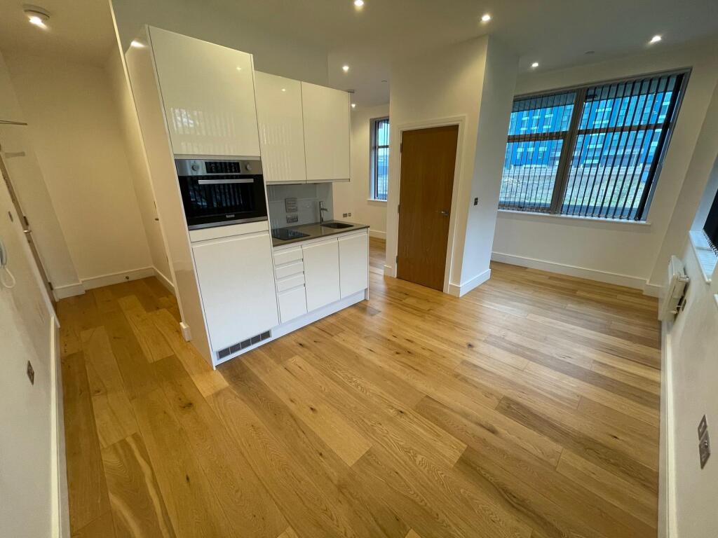 4 bed 1st Floor Flat for rent in Pepperstock. From Connells - Luton 4 bed 1st Floor Flat for rent in Pepperstock. From Connells - Luton