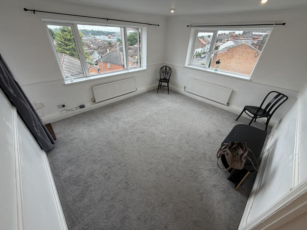 2 bed 1st Floor Flat for rent in Luton. From Connells - Luton