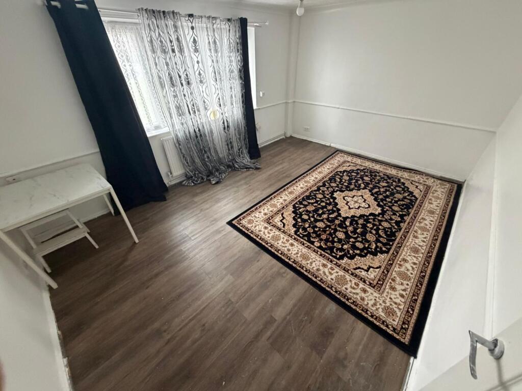 3 bed Apartment for rent in Upper Sundon. From Connells - Luton