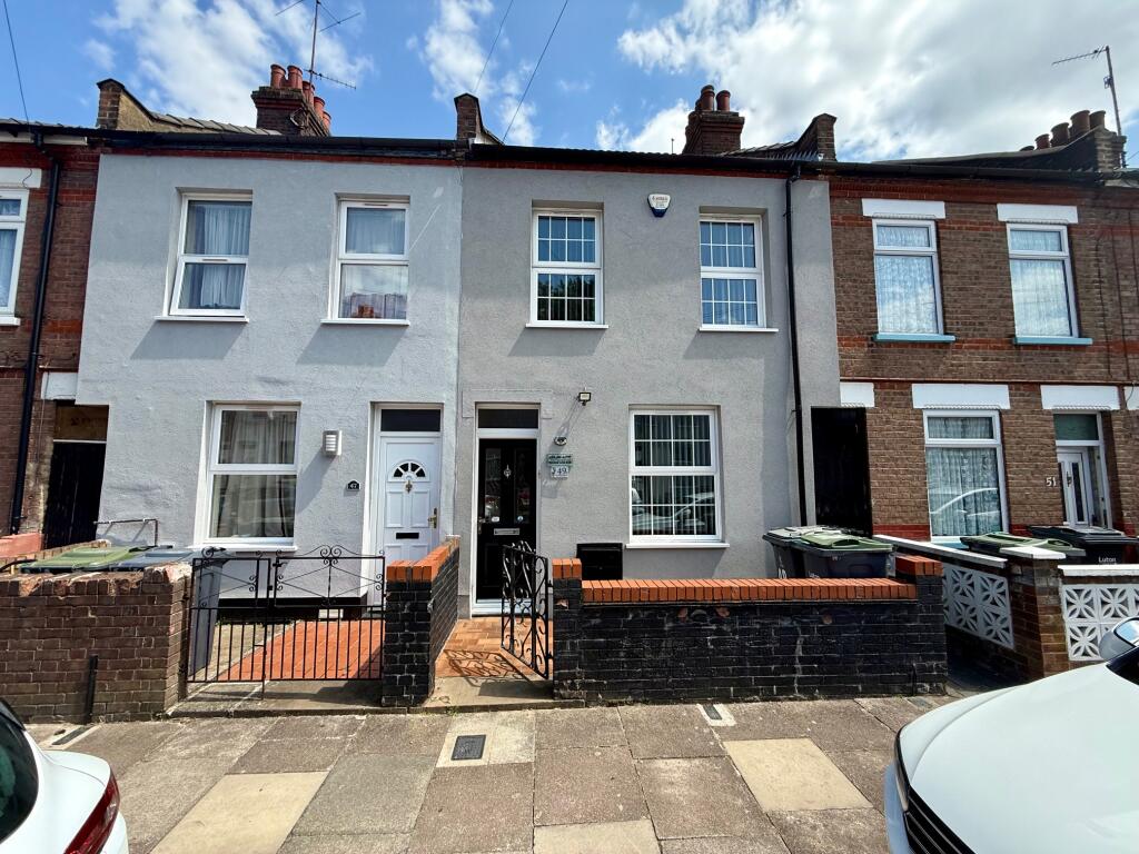 3 bed Mid Terraced House for rent in Luton. From Connells - Luton