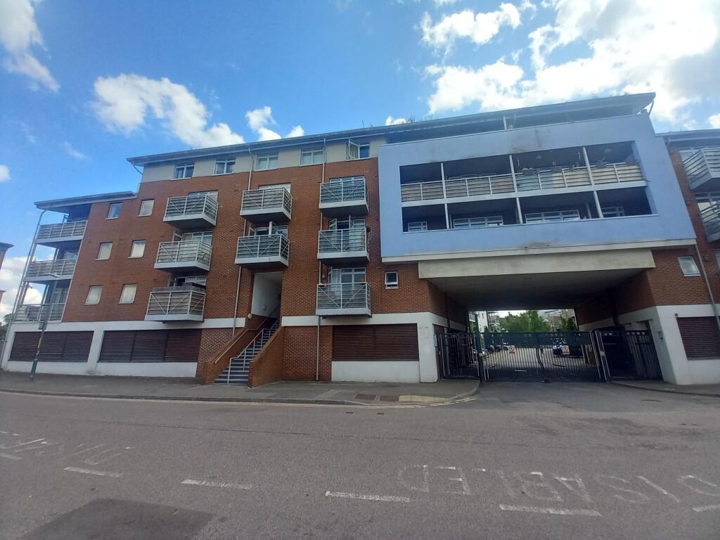 4 bed Studio for rent in Maidstone. From Connells Lettings - Maidstone 4 bed Studio for rent in Maidstone. From Connells Lettings - Maidstone