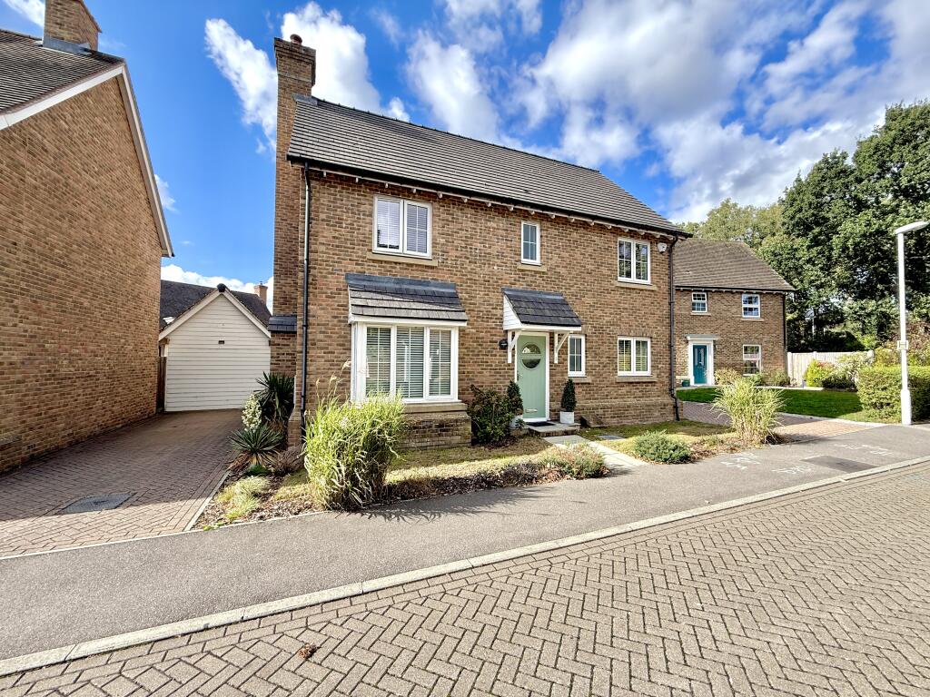 4 bed Detached for rent in Harrietsham. From Connells Lettings - Maidstone