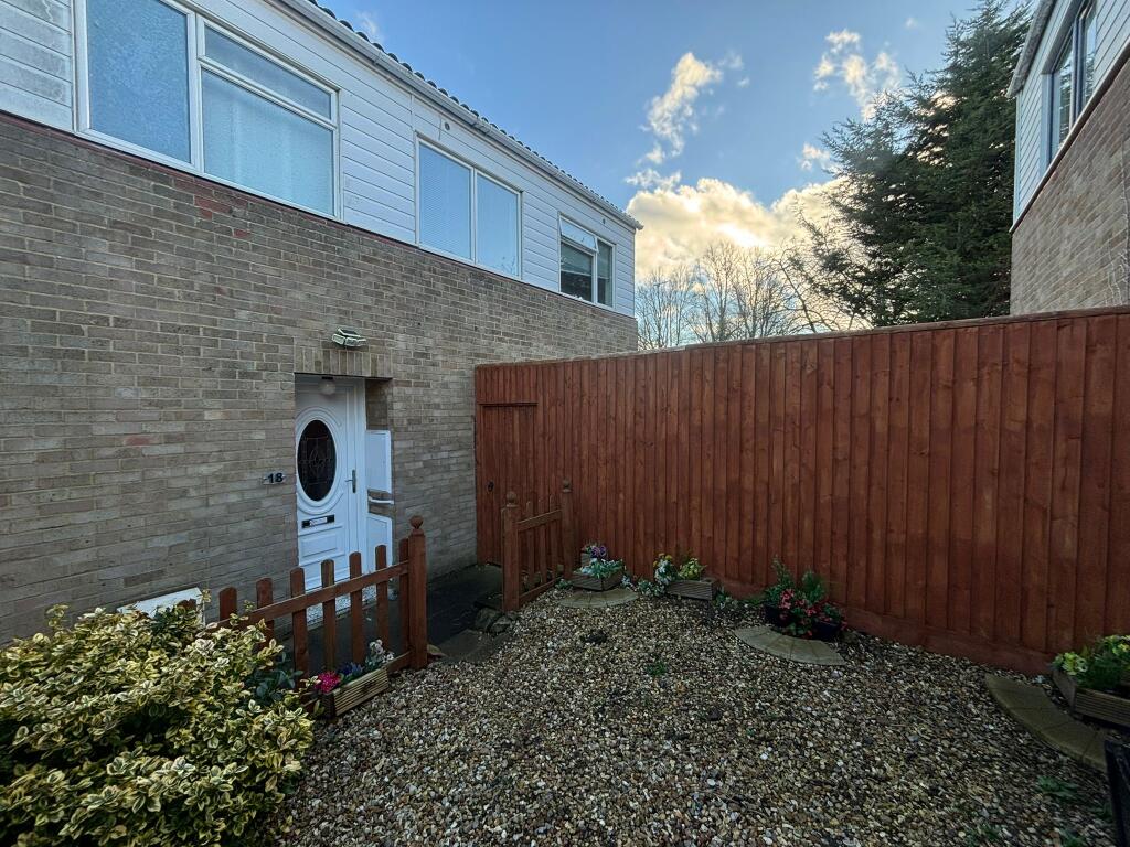 4 bed Semi Detached for rent in Calverton. From Connells - Milton Keynes 4 bed Semi Detached for rent in Calverton. From Connells - Milton Keynes