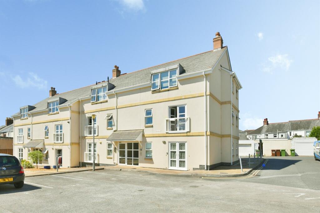 2 bed 1st Floor Flat for rent in Plymouth. From Connells - Plymouth